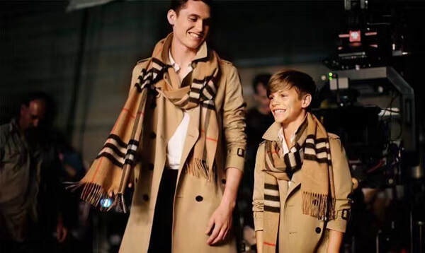 2019秋冬新作 BURBERRY バーバリー マフラーコピー